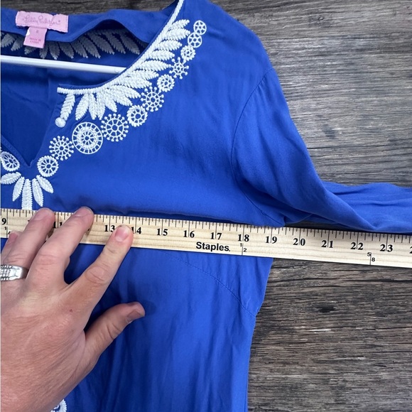 Lilly Pulitzer Blue White Embellished Blouse with 3/4 Sleeves - Picture 8 of 9
